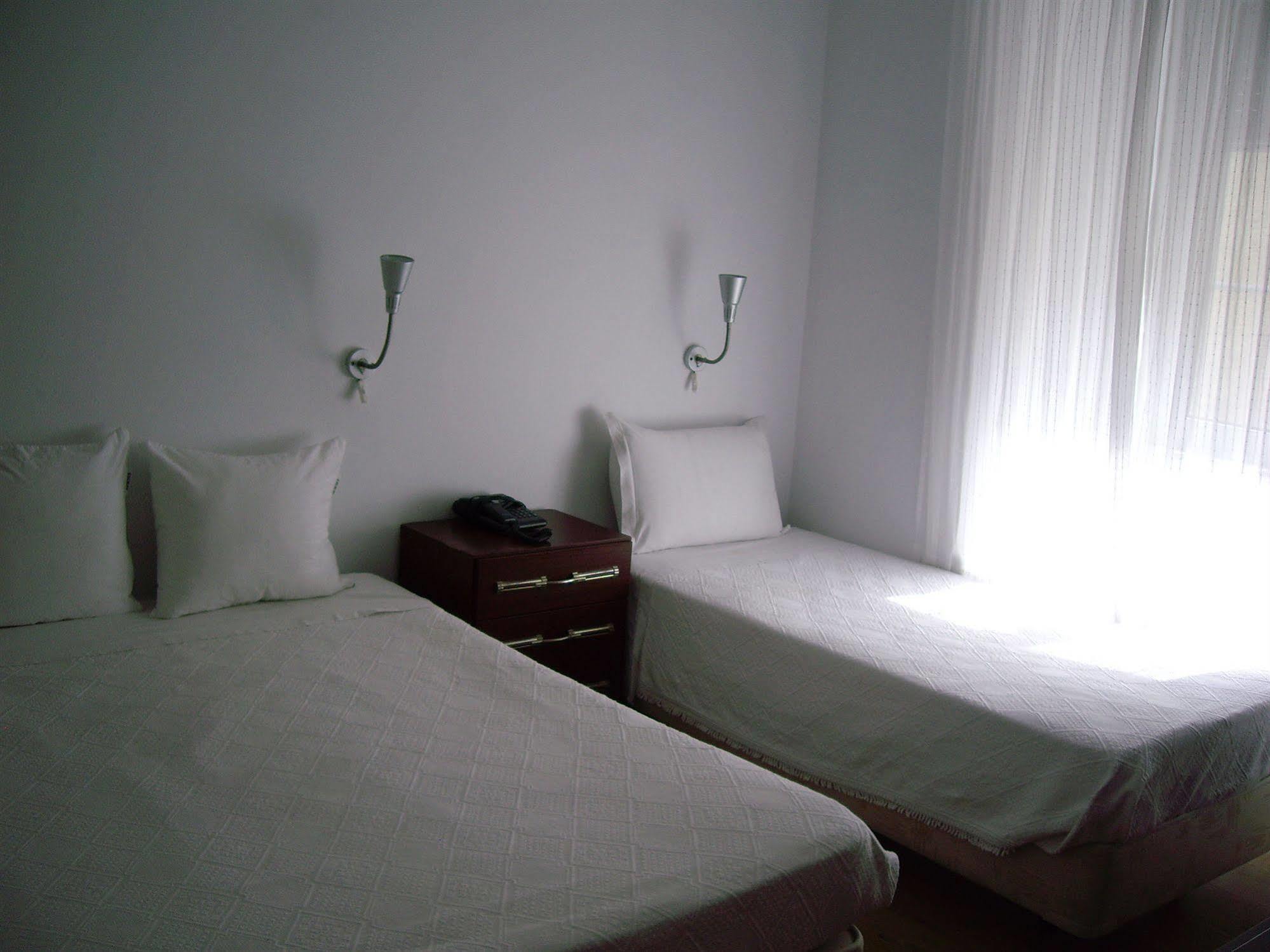Residencial Camoes Bed & Breakfast Lissabon